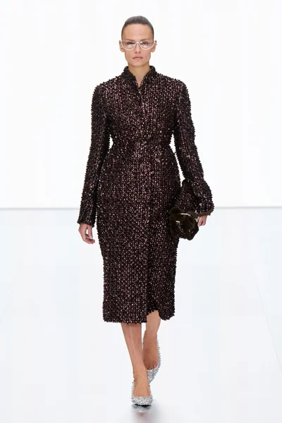 Look 10